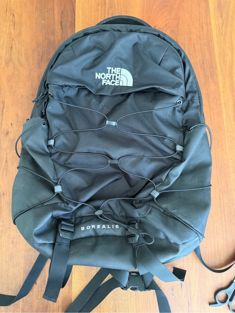 The North Face Borealis Black Backpack flexvent & padded laptop compartment EUC